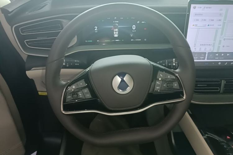 Used Denza D9 2024 DM-i 980 Four-Wheel Drive Prestige Model Steering Wheel