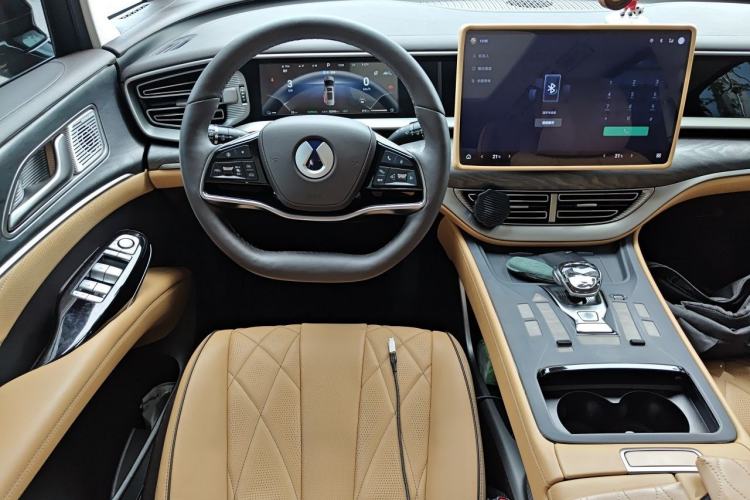 Used Denza D9 2024 DM-i 1050 Luxury Model Steering Wheel