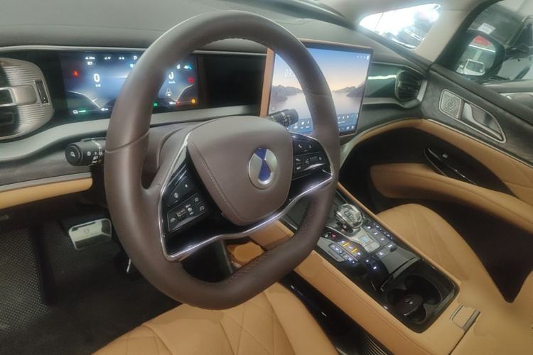 Used Denza D9 2024 DM-i 1050 Luxury Model Steering Wheel