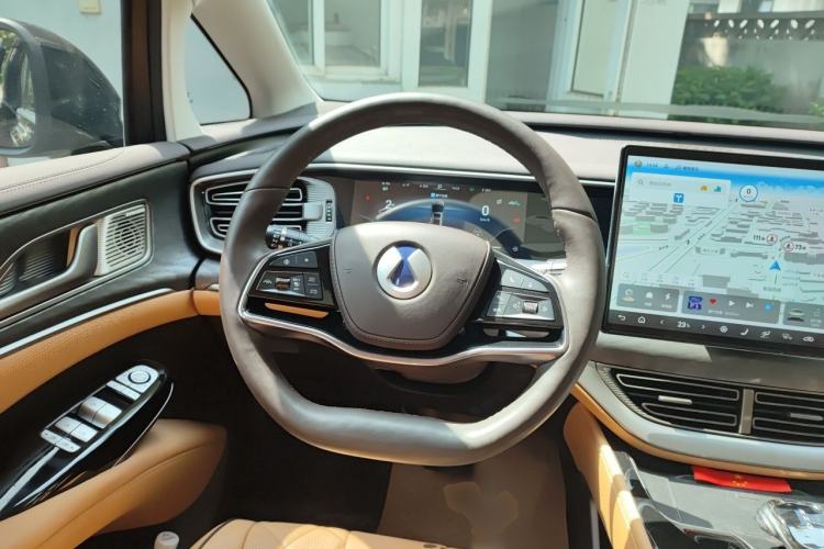 Used Denza D9 2024 DM-i 1050 Luxury Model Steering Wheel