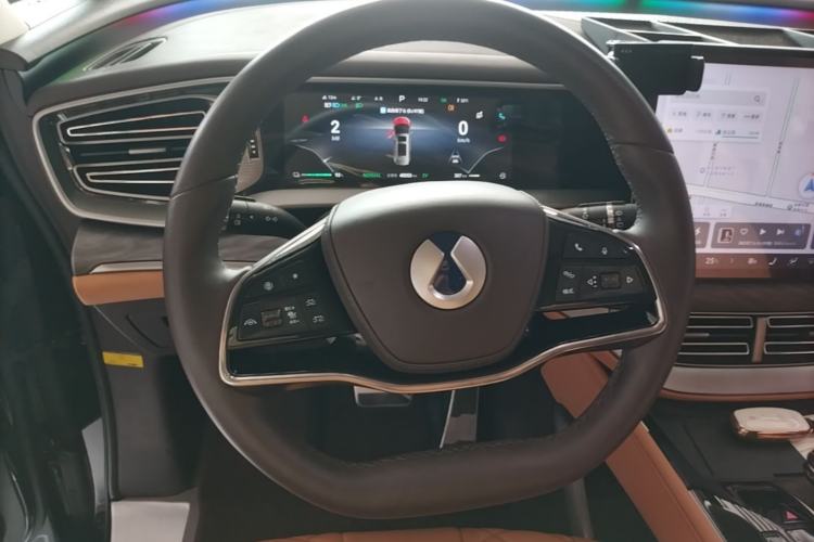 Used Denza D9 2024 DM-i 1050 Luxury Model Steering Wheel