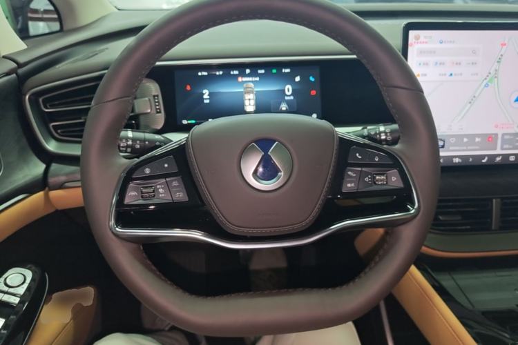 Used Denza D9 2024 DM-i 980 Four-Wheel Drive Prestige Model Steering Wheel