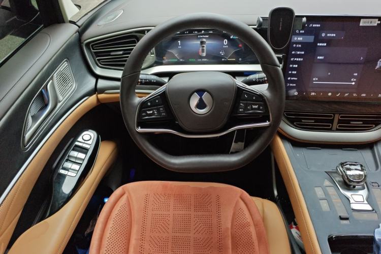 Used Denza D9 2024 DM-i 1050 Luxury Model Steering Wheel