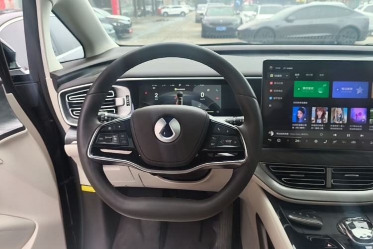 Used Denza D9 2024 DM-i 1050 Luxury Model Steering Wheel