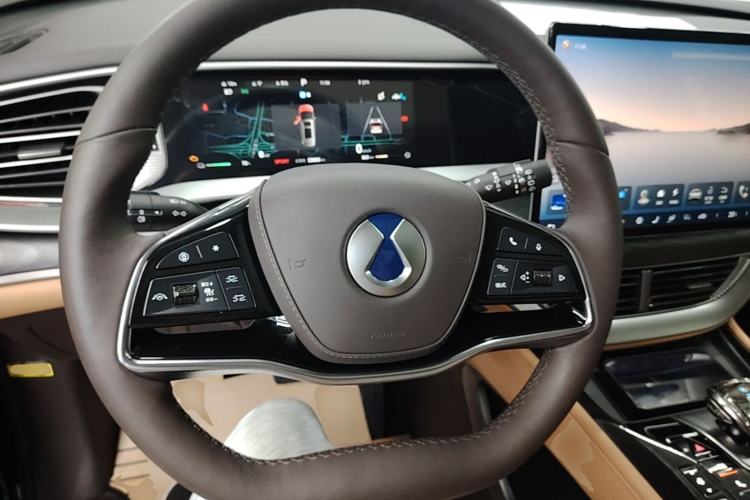 Used Denza D9 2024 DM-i 1050 Luxury Model Steering Wheel