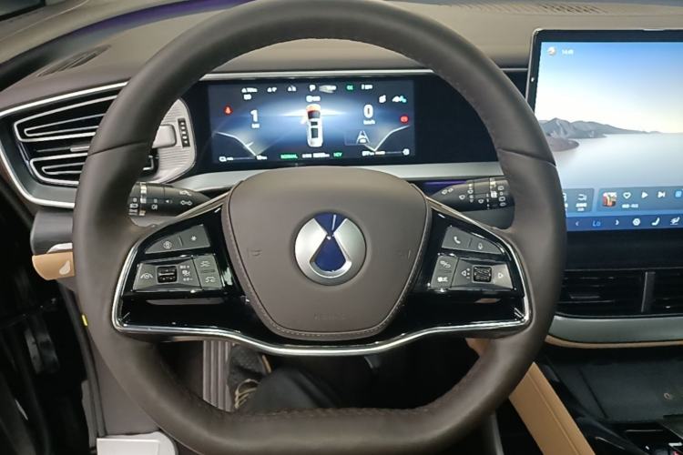 Used Denza D9 2024 DM-i 980 Four-Wheel Drive Prestige Model Steering Wheel