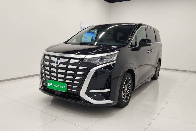 Denza D9 2024 DM-i 980 Four-Wheel Drive Prestige Model - Premium