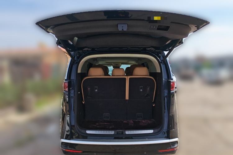 Used Denza D9 2024 DM-i 980 Four-Wheel Drive Flagship Model Trunk