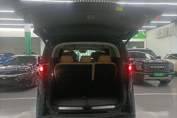Used Denza D9 2024 DM-i 1050 Luxury Model Trunk