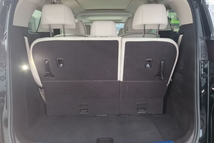 Used Denza D9 2024 DM-i 1050 Luxury Model Trunk