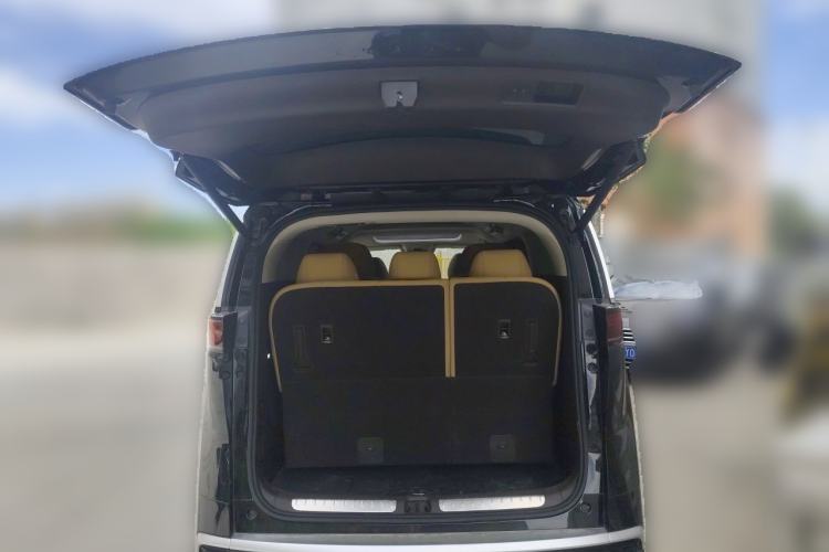 Used Denza D9 2024 DM-i 1050 Luxury Model Trunk