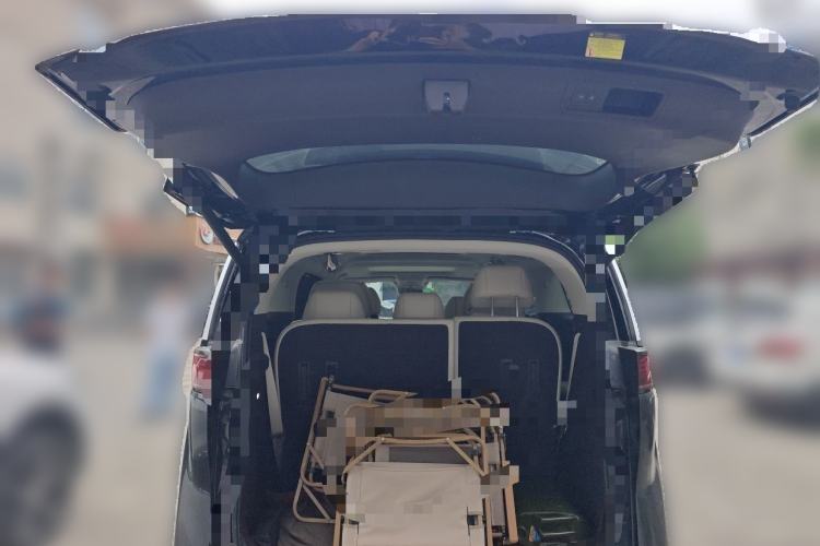 Used Denza D9 2024 DM-i 1050 Luxury Model Trunk