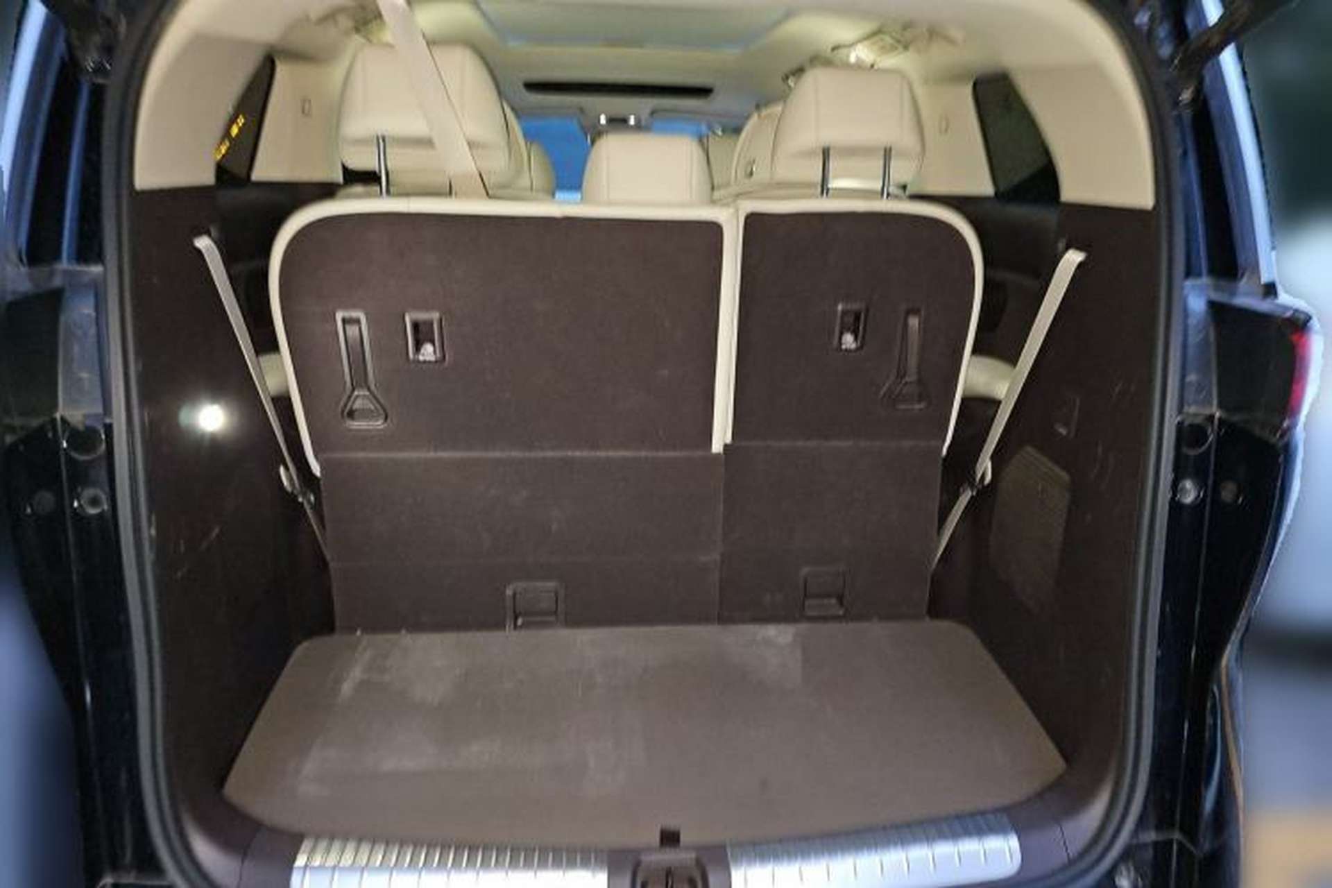 Used Denza D9 2024 DM-i 1050 Luxury Model Trunk