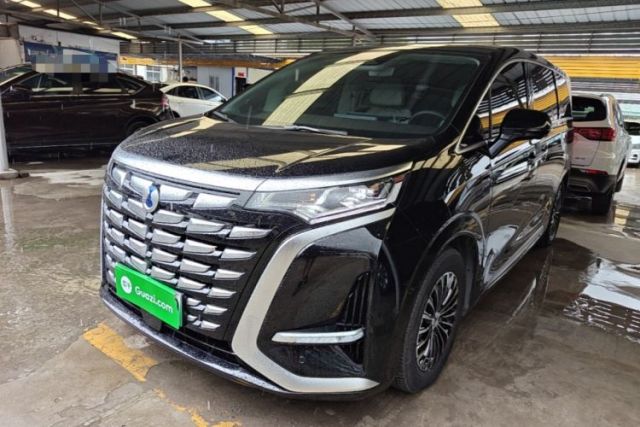 Denza D9 2024 DM-i 980 Four-Wheel Drive Prestige Model مستعملة