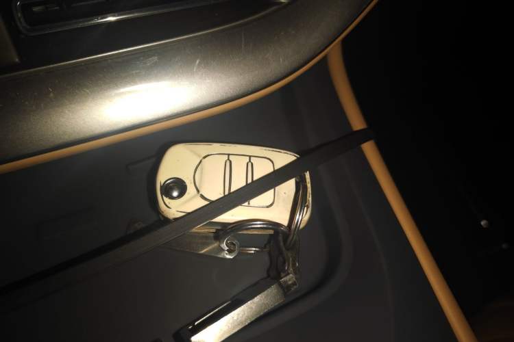 Used Denza D9 2024 DM-i 970 Luxury Model Vehicle Key