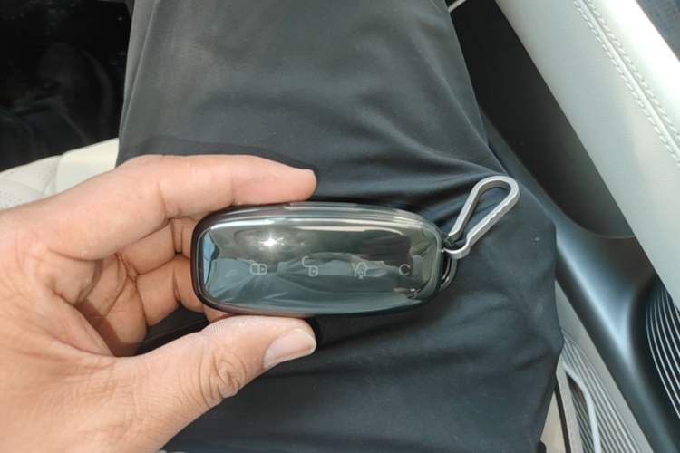 Used Denza D9 2024 DM-i 980 Four-Wheel Drive Flagship Model Vehicle Key