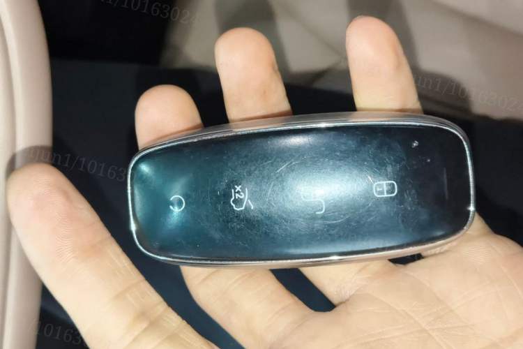 Used Denza D9 2024 DM-i 980 Four-Wheel Drive Prestige Model Vehicle Key