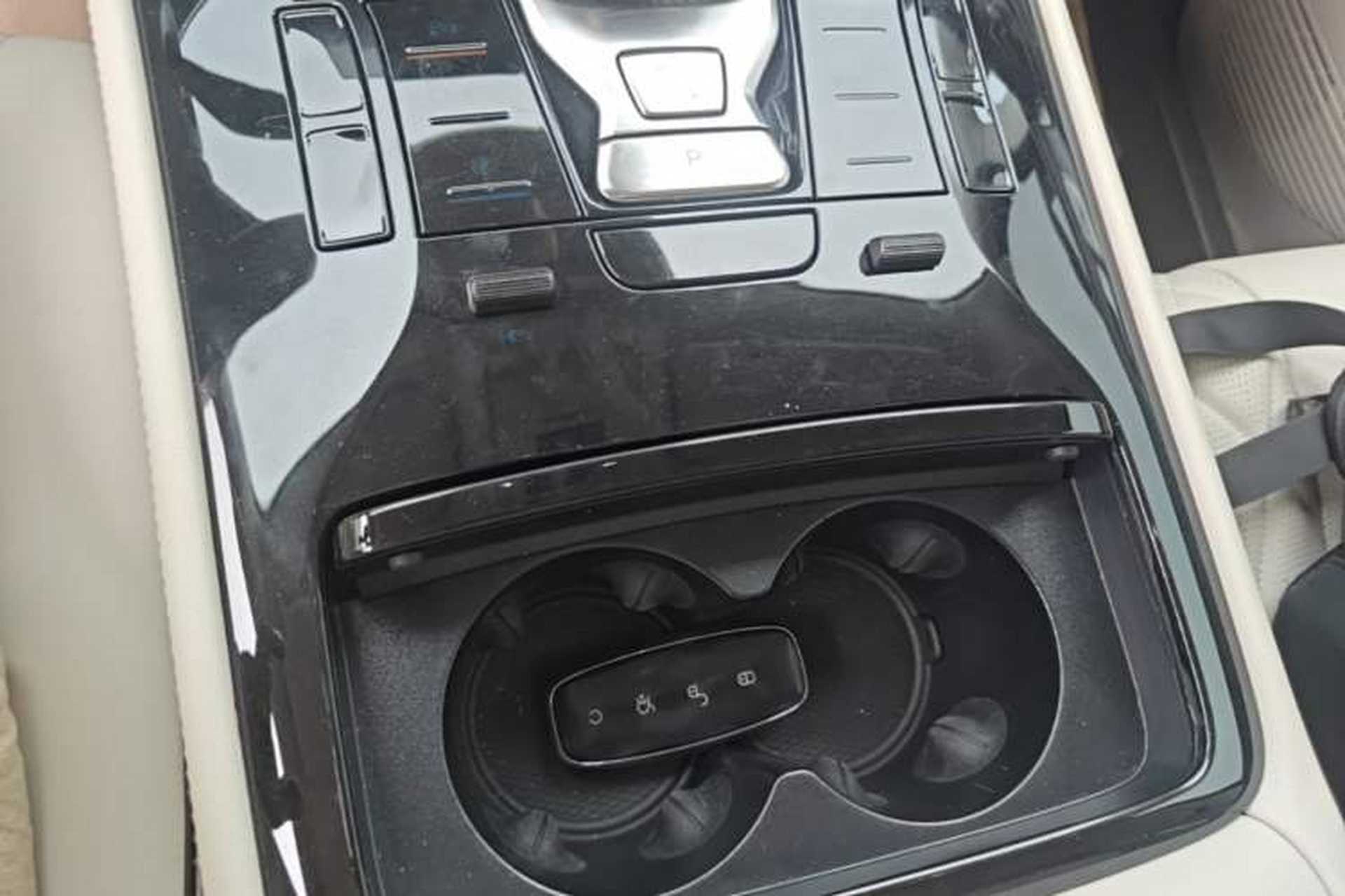 Used Denza D9 2024 DM-i 970 Luxury Model Vehicle Key