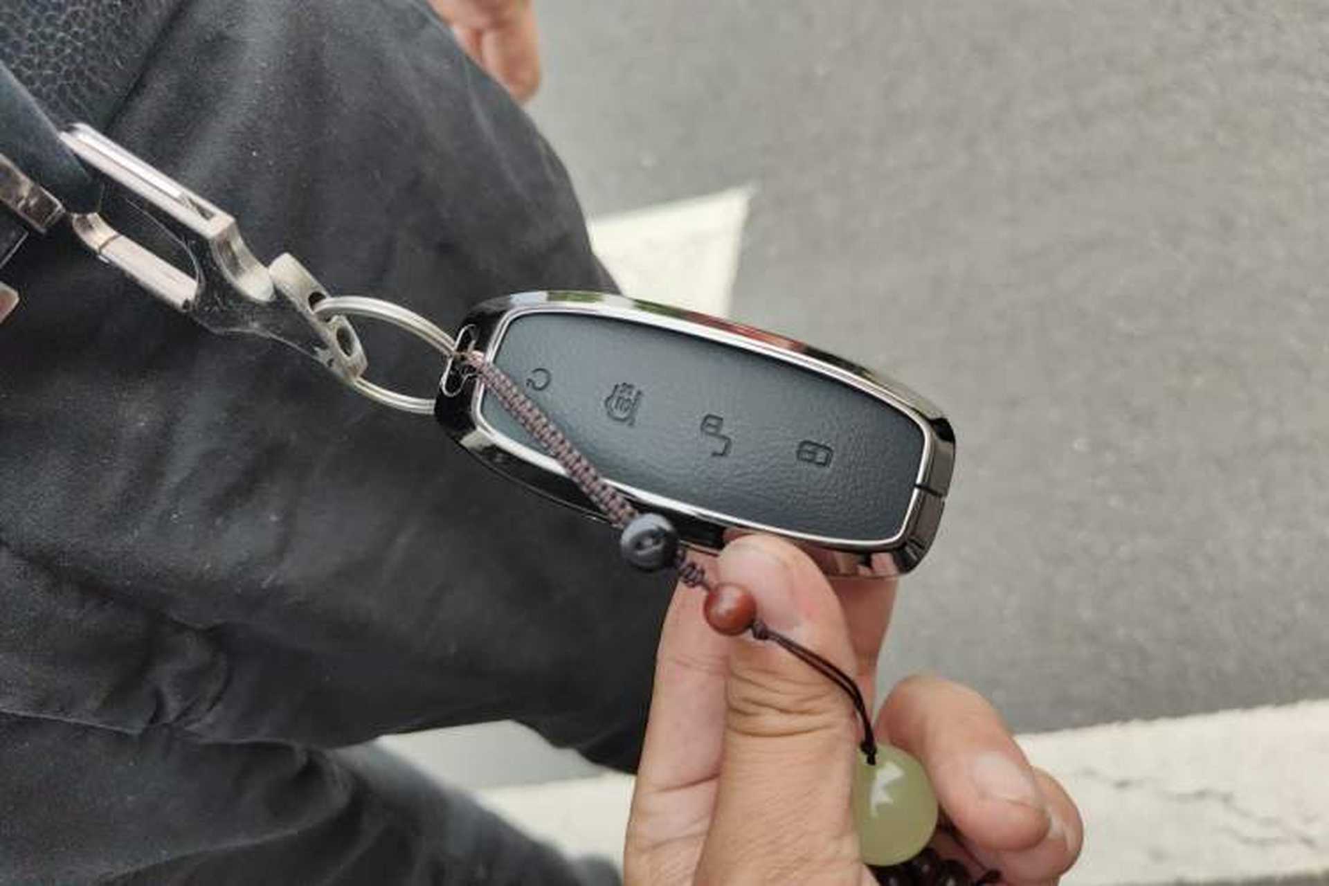 Used Denza D9 2024 DM-i 980 Four-Wheel Drive Prestige Model Vehicle Key