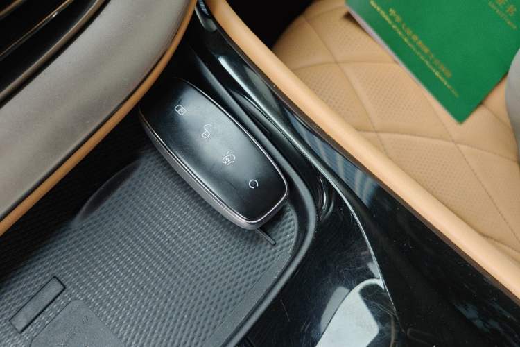 Used Denza D9 2024 EV 620 Premium Model Vehicle Key