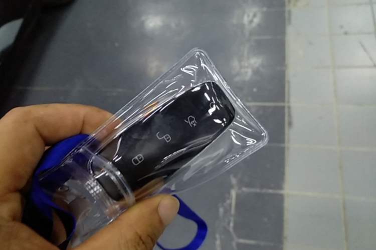 Used Denza D9 2024 DM-i 980 Four-Wheel Drive Flagship Model Vehicle Key