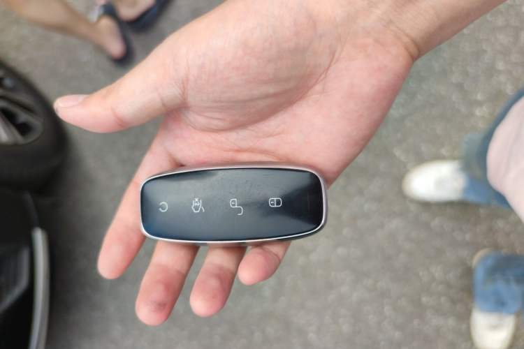 Used Denza D9 2024 DM-i 980 Four-Wheel Drive Flagship Model Vehicle Key