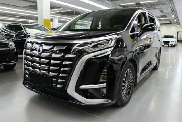 Used Denza D9 2024 DM-i 980 Four-Wheel Drive Flagship Model