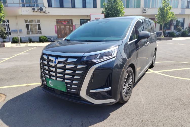 Used Denza D9 2024 DM-i 1050 Luxury Model Guazi used car, China used car export, Used car for sale, Used Denza cars, Cheapest cars for sale