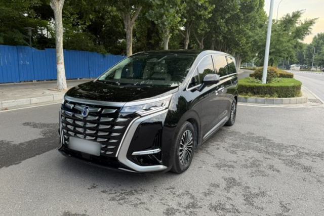 Used Denza D9 2024 DM-i 980 Four-Wheel Drive Flagship Model
