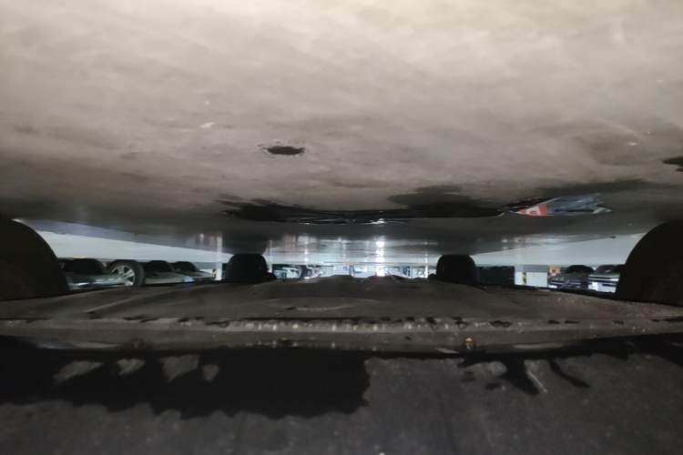 Used Denza D9 2024 DM-i 980 Four-Wheel Drive Prestige Model Chassis Front