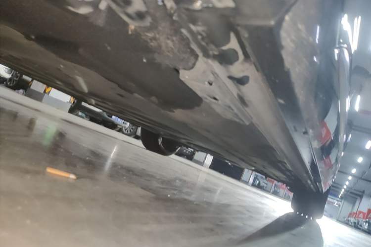 Used Denza D9 2024 DM-i 980 Four-Wheel Drive Prestige Model Chassis Front Left