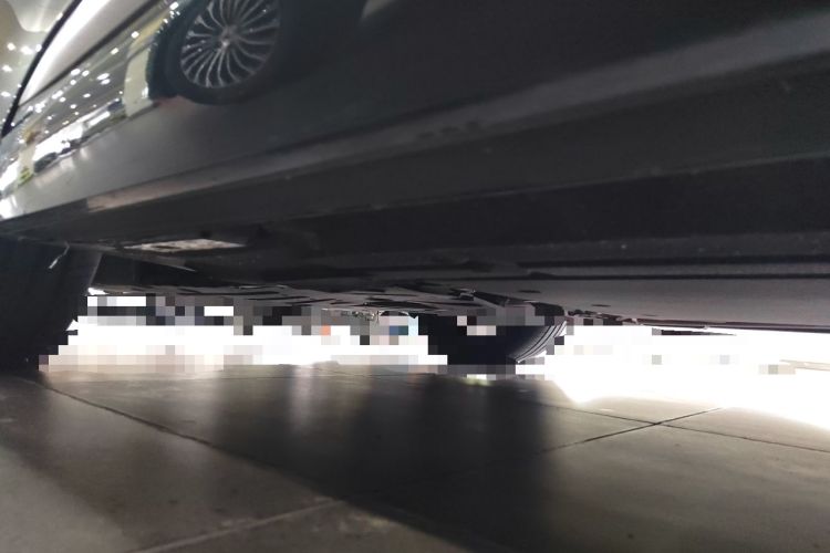 Used Denza D9 2024 DM-i 980 Four-Wheel Drive Flagship Model Chassis Front Left