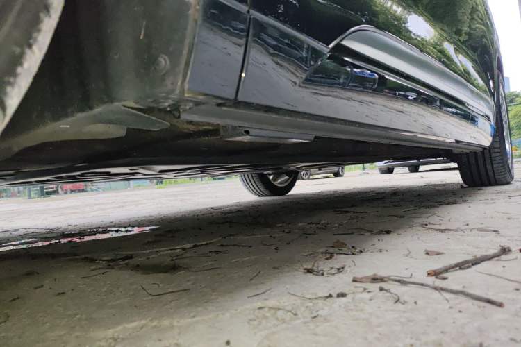 Used Denza D9 2024 DM-i 980 Four-Wheel Drive Flagship Model Chassis Front Left