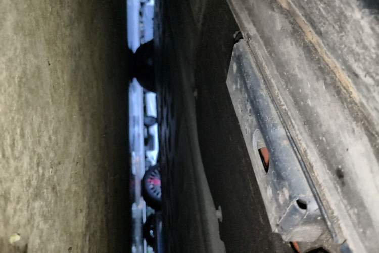 Used Denza D9 2024 EV 620 Premium Model Chassis Front Right