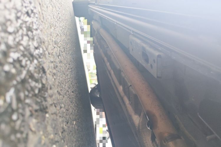 Used Denza D9 2024 DM-i 1050 Luxury Model Chassis Front Right
