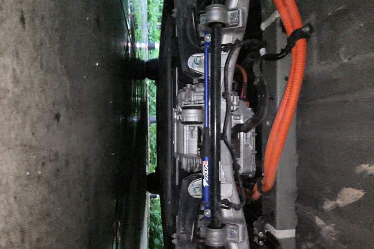 Used Denza D9 2024 EV 620 Premium Model Chassis Rear