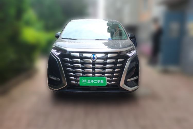 Used Denza D9 2024 DM-i 1050 Luxury Model Front