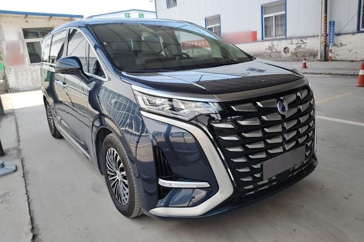 Used Denza D9 2024 DM-i 980 Four-Wheel Drive Flagship Model Front Right 45 Deg