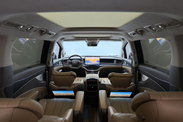 Used Denza D9 2024 DM-i 980 Four-Wheel Drive Flagship Model Interior 9