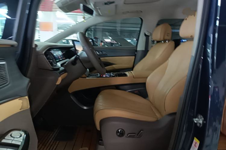 Used Denza D9 2024 DM-i 980 Four-Wheel Drive Prestige Model Left Front Seat