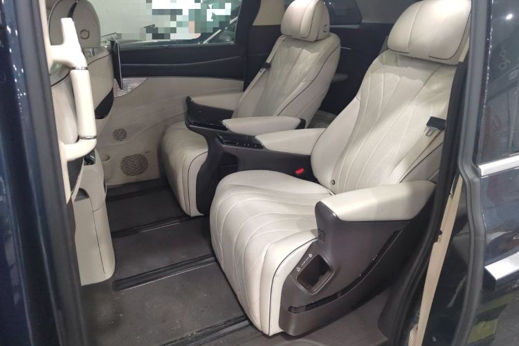 Used Denza D9 2024 DM-i 980 Four-Wheel Drive Flagship Model Left Rear Seat