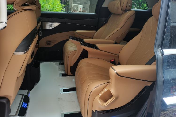 Used Denza D9 2024 DM-i 1050 Luxury Model Left Rear Seat