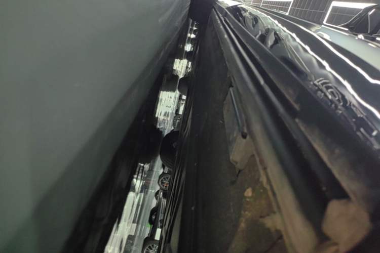 Used Denza D9 2024 DM-i 980 Four-Wheel Drive Prestige Model Left Side Sill