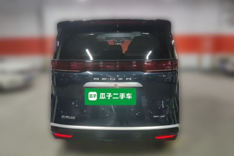 Used Denza D9 2024 DM-i 980 Four-Wheel Drive Prestige Model Rear