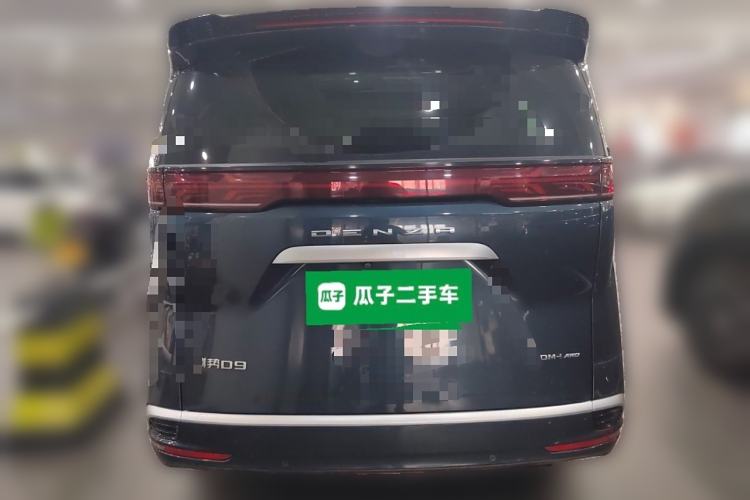 Used Denza D9 2024 DM-i 980 Four-Wheel Drive Flagship Model Rear