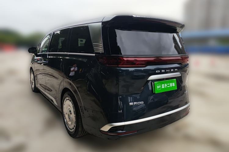 Used Denza D9 2024 DM-i 980 Four-Wheel Drive Flagship Model Rear Left 45 Deg