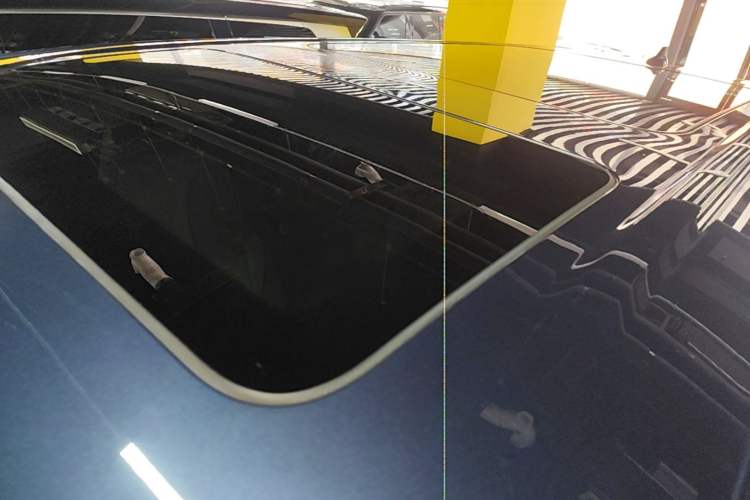 Used Denza D9 2024 DM-i 980 Four-Wheel Drive Prestige Model Roof