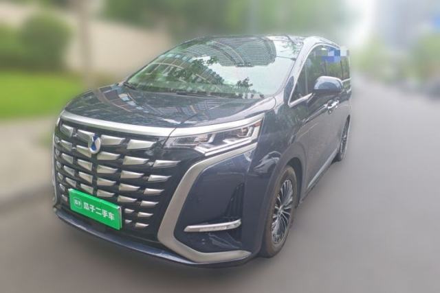 Used Denza D9 2024 DM-i 1050 Luxury Model