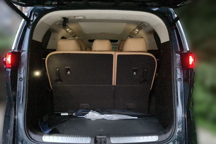 Used Denza D9 2024 EV 620 Premium Model Trunk