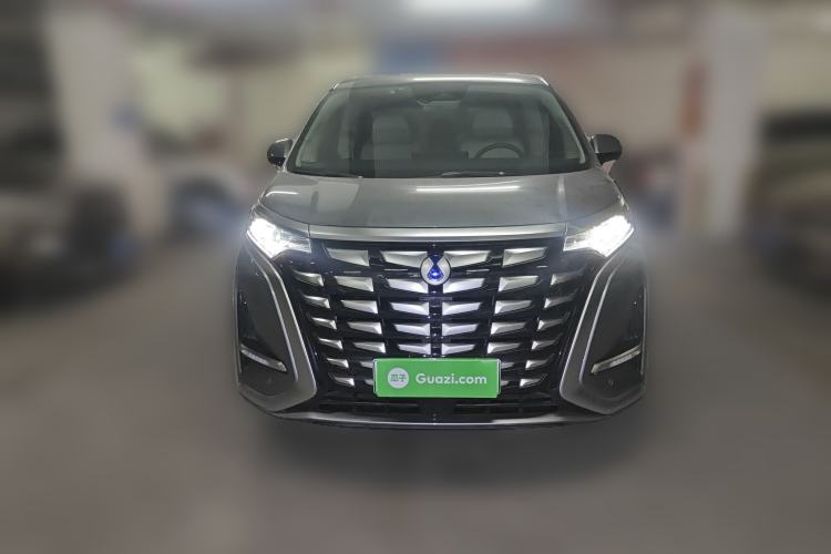 Used Denza D9 2024 DM-i 970 Luxury Model Front